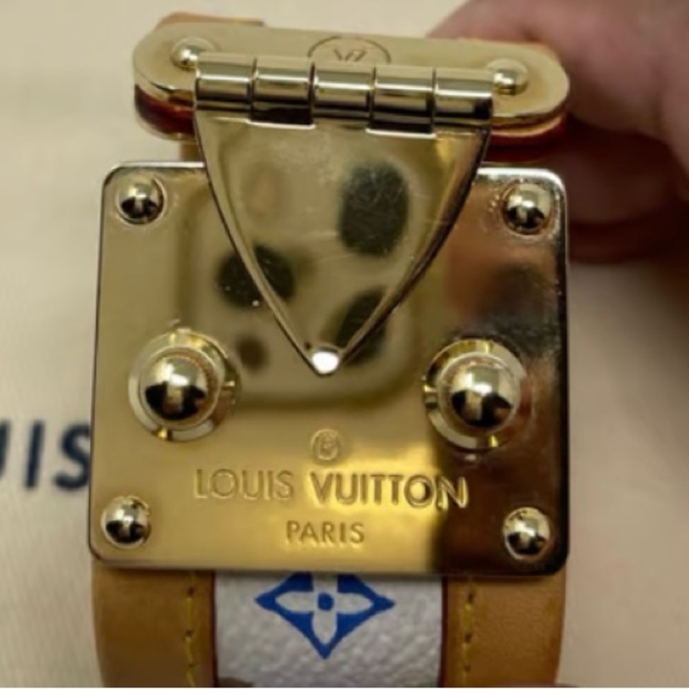 Louis Vuitton Leather Murakami Suhali Wrap Bracelet